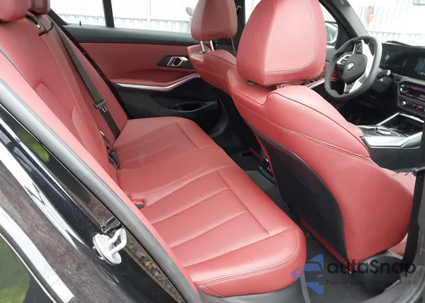 2025 BMW 330I xDrive z USA, uszkodzony, nr VIN WBA23LA05SFV41283